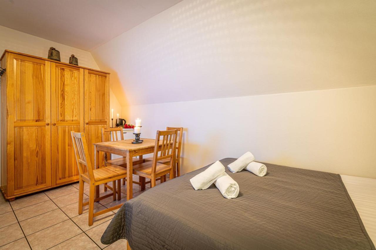 Liberta Inn - Pokoje Goscinne Закопане Экстерьер фото